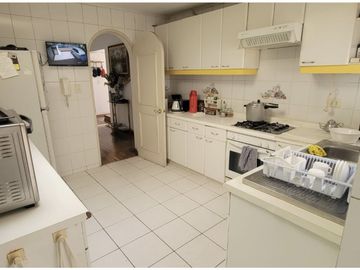 Hermosa casa 260 mts2 en Vitacura