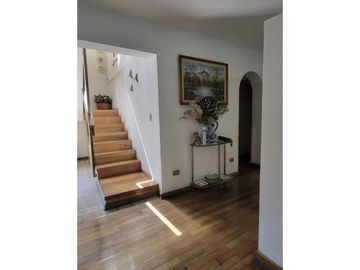 Hermosa casa 260 mts2 en Vitacura