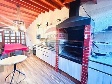 Hermosa y amplia casa en venta sector Balneario