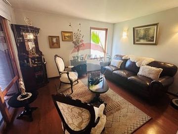 Hermosa y amplia casa en venta sector Balneario