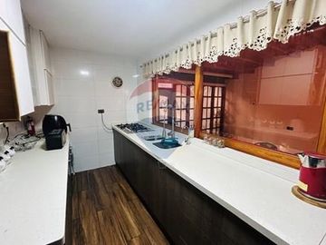 Hermosa y amplia casa en venta sector Balneario