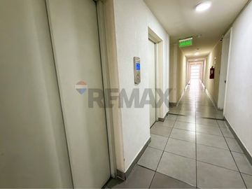 Depto con Balcón, Piscina y Gimnasio