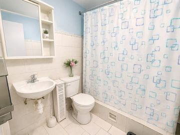 Se vende Casa para remodelar con gran terreno