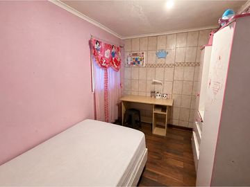 Se vende Casa para remodelar con gran terreno