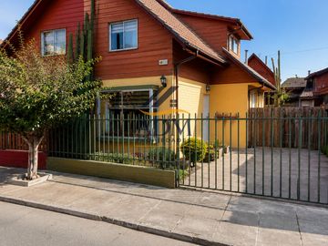 Casa 3D 2B + Sala de Estar y Quincho | Villa Alemana Norte