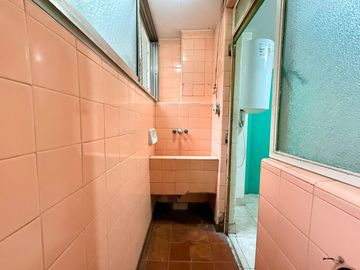 VENTA Departamento 4 ambientes con balcón al frente y Baulera en Belgrano