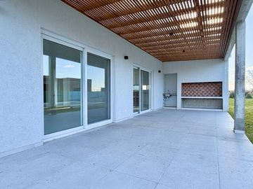 Casa en Alquiler en San Simon Canning