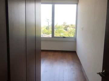 **OPORTUNIDAD** HERMOSO DEPARTAMENTO CON 1 BALCÓN  Y LINDOS ACABADOS