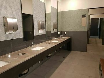 **OPORTUNIDAD** HERMOSO DEPARTAMENTO CON 1 BALCÓN  Y LINDOS ACABADOS