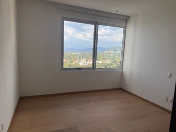 DEPARTAMENTO EN TRES CUMBRES CON BALCÓN.