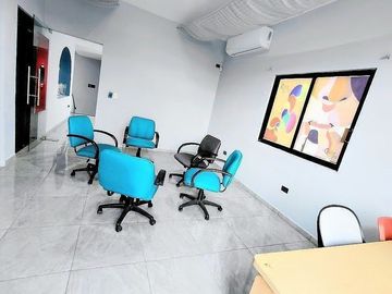 VENTA CASA PARA OFICINA O COWORK MERIDA