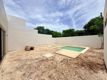 Casa en Venta de Un Solo Nivel con 500m2 de Terreno en San Luis Cholul