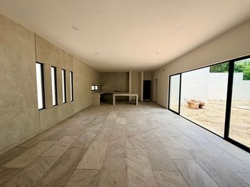 Casa en Venta de Un Solo Nivel con 500m2 de Terreno en San Luis Cholul