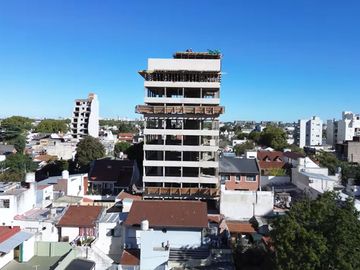 depto. 2 amb. em venta en costruccin em caseroas. edificio premium. Entrega 08-2027