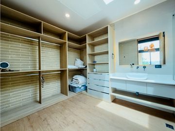 Casa en Venta, Vereda Pantanillo, El Retiro - La Ceja  600 m2