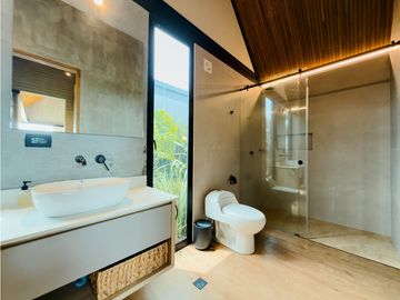 Casa en Venta, Vereda Pantanillo, El Retiro - La Ceja  600 m2