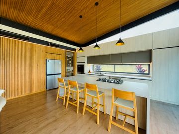 Casa en Venta, Vereda Pantanillo, El Retiro - La Ceja  600 m2