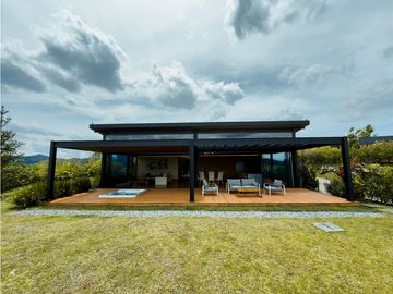 Casa en Venta, Vereda Pantanillo, El Retiro - La Ceja  600 m2