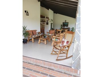Venta casa campestre en Pontezuela con casa de huéspedes