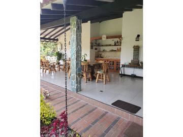 Venta casa campestre en Pontezuela con casa de huéspedes