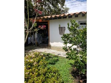 Venta casa campestre en Pontezuela con casa de huéspedes