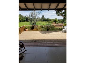 Venta casa campestre en Pontezuela con casa de huéspedes