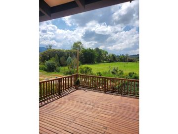Venta casa campestre en Pontezuela con casa de huéspedes