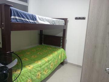 APARTAMENTO INTERNO AMOBLADO EN ARRIENDO EN SABANETA - PARQUE (LV)