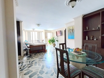 Se Vende Apartamento En Edificio Las Palmas De Versalles En Quinto Piso Con Ascensor Para Vivienda O Inversion