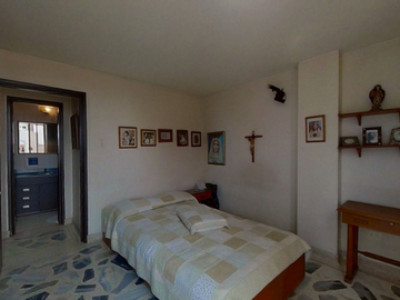 Se Vende Apartamento En Edificio Las Palmas De Versalles En Quinto Piso Con Ascensor Para Vivienda O Inversion