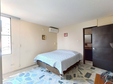 Se Vende Apartamento En Edificio Las Palmas De Versalles En Quinto Piso Con Ascensor Para Vivienda O Inversion