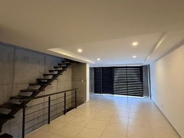 VENTA Casa en Condominio con Jardín y Terraza
