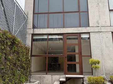 VENTA Casa en Condominio con Jardín y Terraza