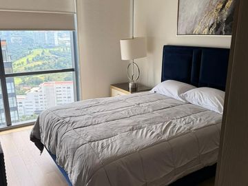 Renta Departamento Amueblado en Bosque Real