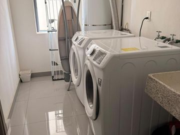 Renta Departamento Amueblado en Bosque Real