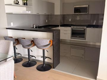 Renta Departamento Amueblado en Bosque Real