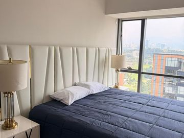 Renta Departamento Amueblado en Bosque Real