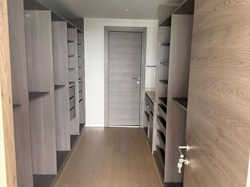 Renta Departamento Amueblado en Bosque Real