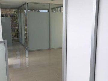 Jardines del Pedregal, Oficinas en renta