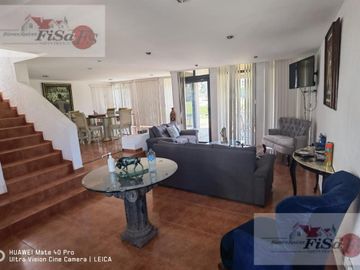 HERMOSA CASA  EN VENTA  Y/O  RENTA