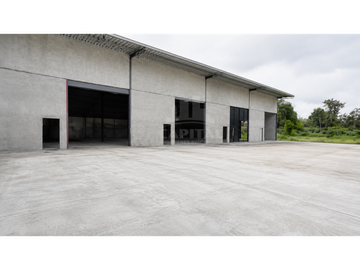 SE ALQUILA GALERA COMERCIAL - TOCUMEN