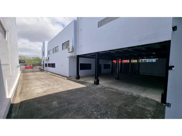 OFIBODEGA / COSTA DEL ESTE / 1,100M / EDIFICIO / OFICINAS /  INVERSION