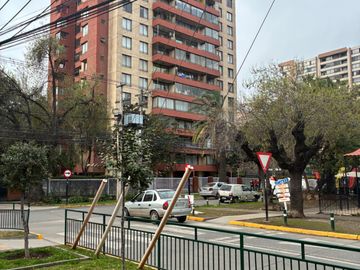 Vende 3 Dormitorios 2 Baños  1 Estacionamiento 1 Bodega 95m2