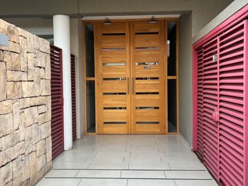 Vende 3 Dormitorios 2 Baños  1 Estacionamiento 1 Bodega 95m2