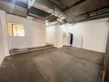 EXCELENTE OPORTUNIDAD! LOCAL COMERCIAL EN ARRIENDO