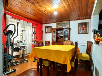 VENTA CASA 9 HABITACIÓN Y 3 BAÑOS EN SAN RAMON