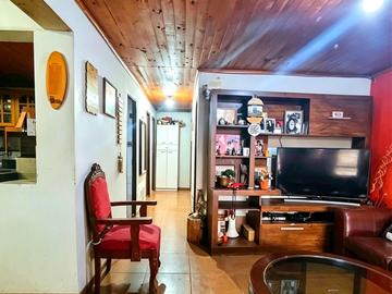 VENTA CASA 9 HABITACIÓN Y 3 BAÑOS EN SAN RAMON