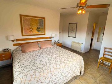 VENTA CASA 2 DORM. C/PILETA- TANDIL