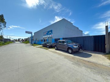 VENTA GALPONES CON CASA  Y QUINCHO TANDIL