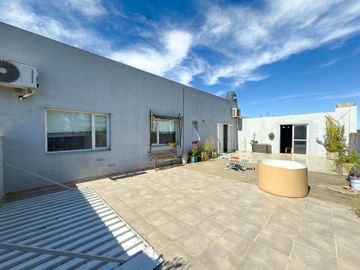 VENTA GALPONES CON CASA  Y QUINCHO TANDIL